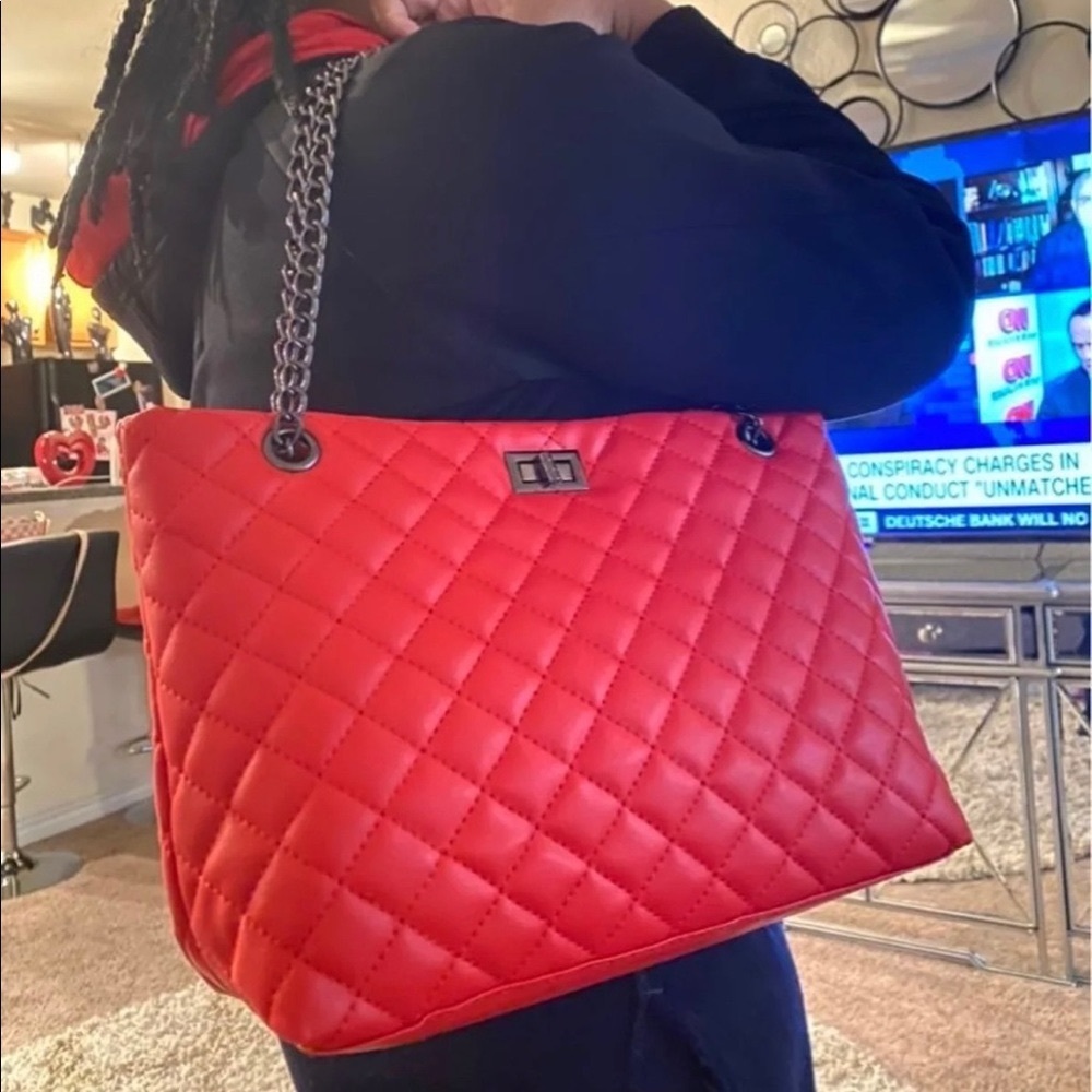 ❌SOLD(dp)❌ True red purse